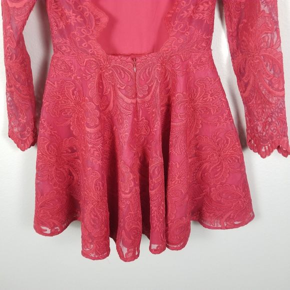 Saylor NYC Rita Rasberry Lace Brocade Fit & Flare Exposed Back Mini Dress Size S - Picture 12 of 15